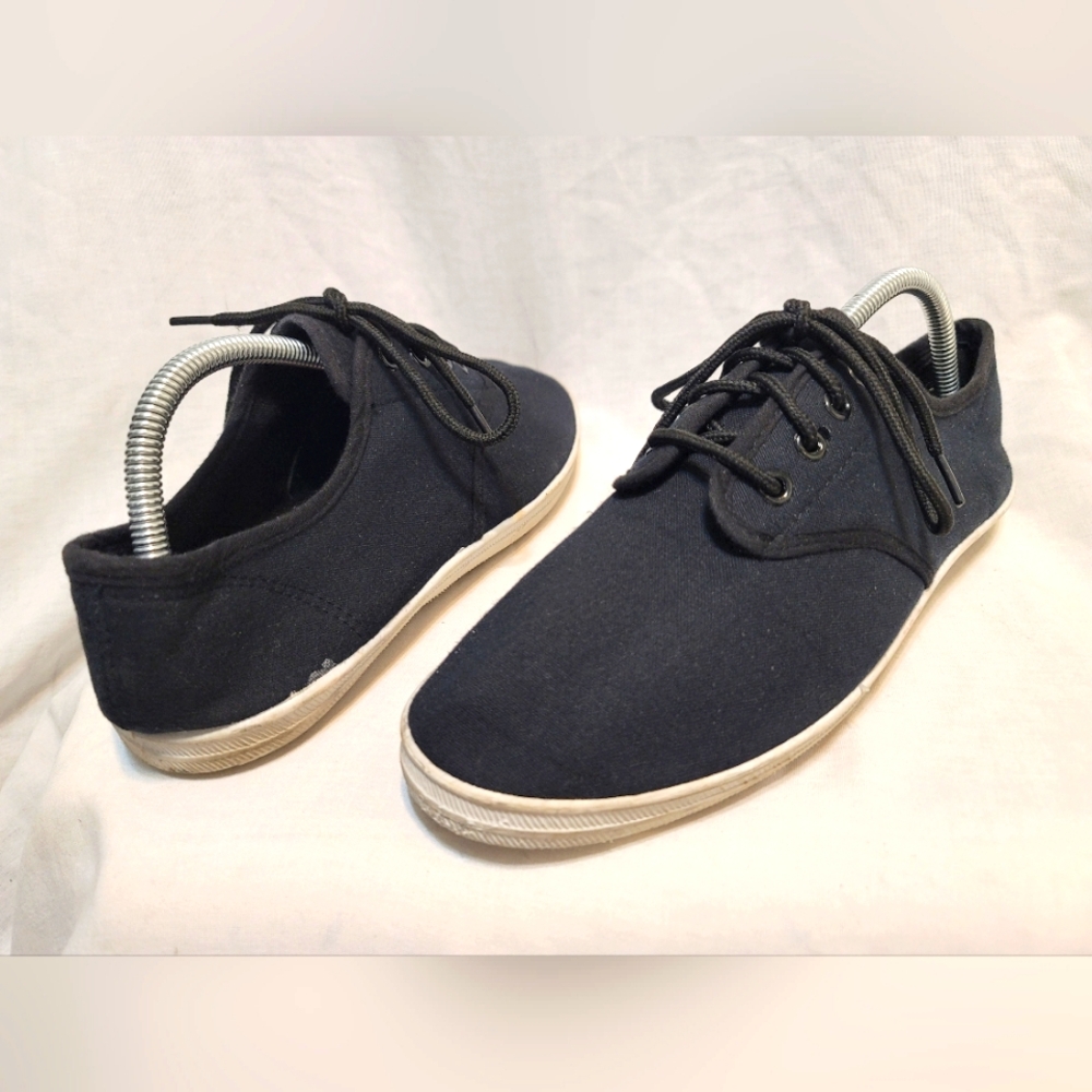 Cotton On Canvas Mens Black Shoes US Sz 9 (42)